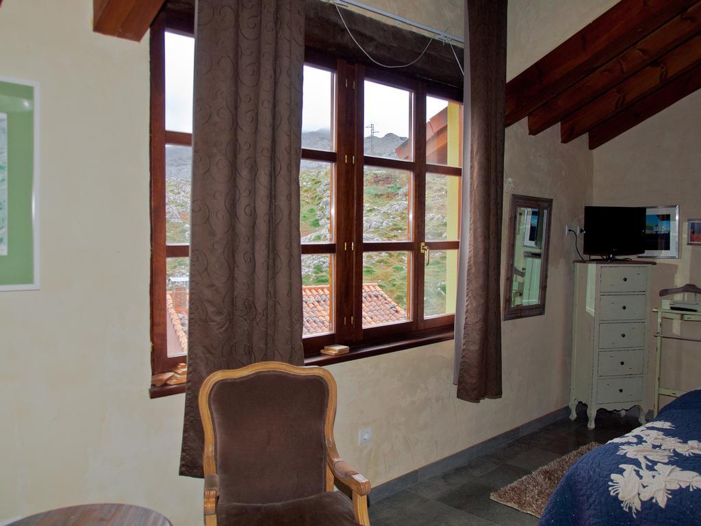Casa Rural La Cabana Del Valleyu Sotres Cameră foto